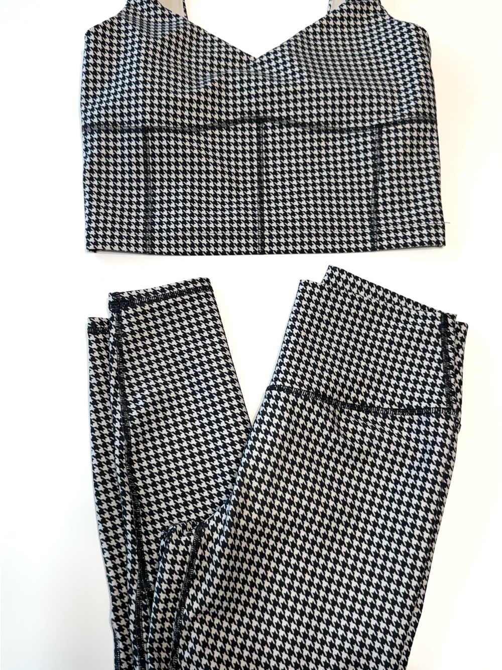YPB SculptLUX Houndstooth Sports Bra-Pant set Black & White